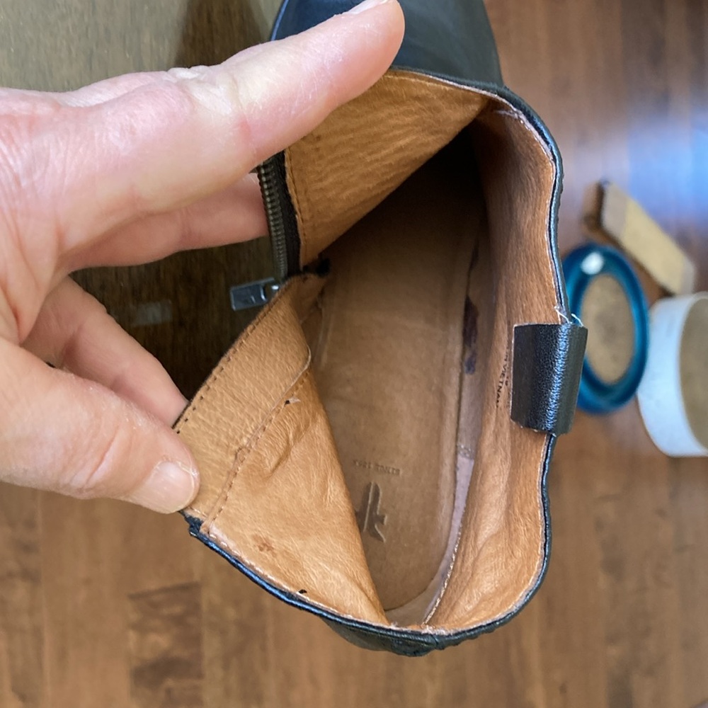 Frye Bundle (2 Pairs) - Picture 12 of 17